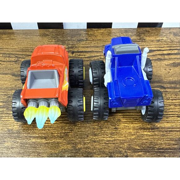 Blaze and the Monster Machines Blazing Speed Blaze & Crusher Diecast Truck - Picture 5 of 8